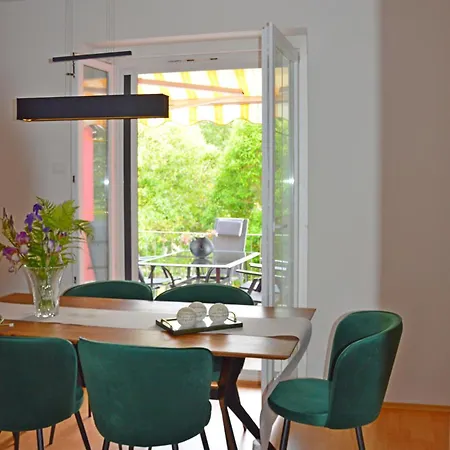 Sea And Sun Ankaran, Near The Beach, Free Parking And Wi-fi, Stunning Sunset, 80m2