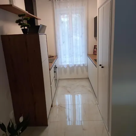 דירה Sea And Sun Ankaran, Near The Beach, Free Parking And Wi-fi, Stunning Sunset, 80m2 אנקראן