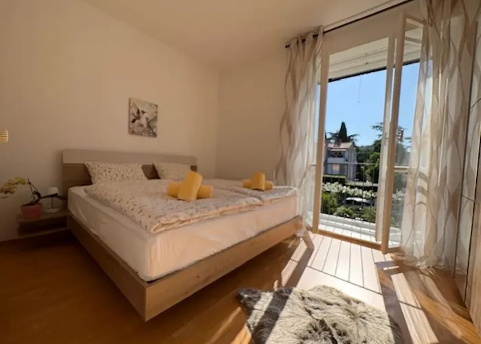 Sea And Sun Ankaran, Near The Beach, Free Parking And Wi-fi, Stunning Sunset, 80m2 *