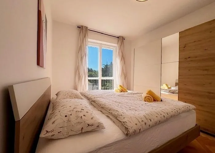 Sea And Sun Ankaran, Near The Beach, Free Parking And Wi-fi, Stunning Sunset, 80m2 Apartmán *