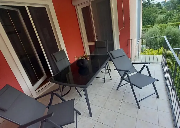 Sea And Sun Ankaran, Near The Beach, Free Parking And Wi-fi, Stunning Sunset, 80m2 Appartamento