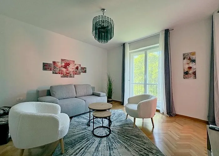 Sea And Sun Ankaran, Near The Beach, Free Parking And Wi-fi, Stunning Sunset, 80m2 Apartmán Ankaran